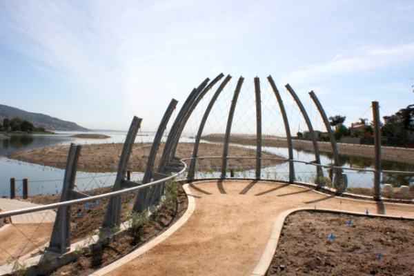 Bird Blind (courtesy of Guy Horton/Architect's Newspaper 5/03/13) 