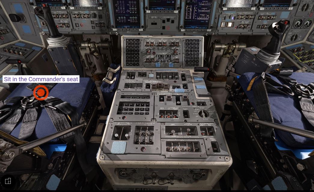 shuttle-endeavour-flight-deck.
